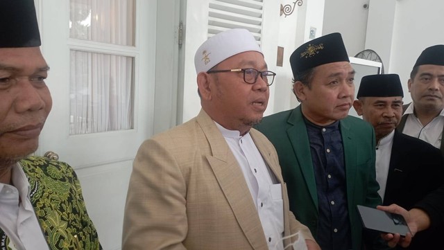 Ketua MUI DKI KH Munahar Muchtar usai bertemu dengan Pj Gubernur DKI Heru Budi di Balai Kota Jakarta. Foto: Fadlan/kumparan