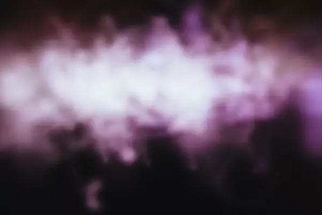 Ilustrasi arti aura ungu. Foto: Pexels
