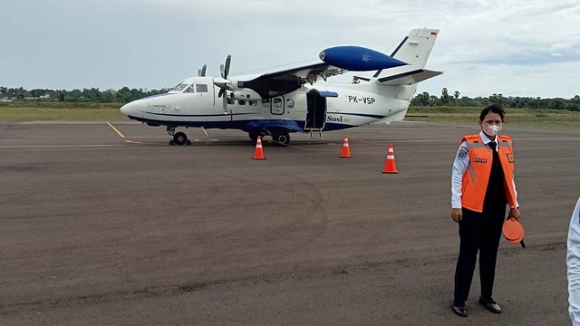 Pesawat Susi Air layani rute penerbangan di Bandara Arung Palakka, Kabupaten Bone, Sulawesi Selatan. Foto: Istimewa