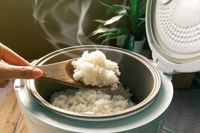 Ilustrasi rice cooker. Foto: Jimmy Vong/Shutterstock