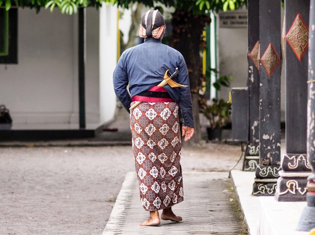 Ilutrasi orang Jawa. Foto: Unsplash