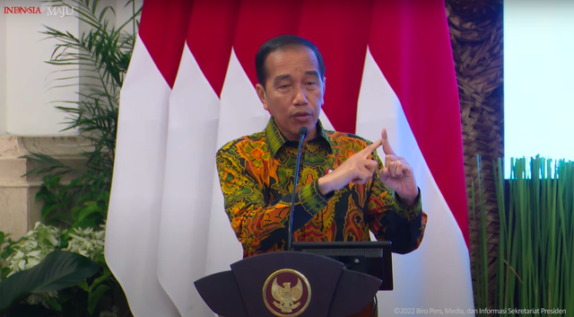 Presiden Jokowi memberikan keynote speech pada acara Kompas100 CEO Forum di  Istana Negara, Jakarta, Jumat (2/12/2022).  Foto: Youtube/Sekretariat Presiden