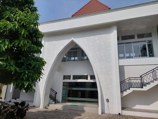 Masjid Ar Rahman, Komplek DMC, Jati Waringin, Pondok Gede, Bekasi. Tempat pemukulan imam masjid.  Foto: Andreas Gerry Tuwo/kumparan