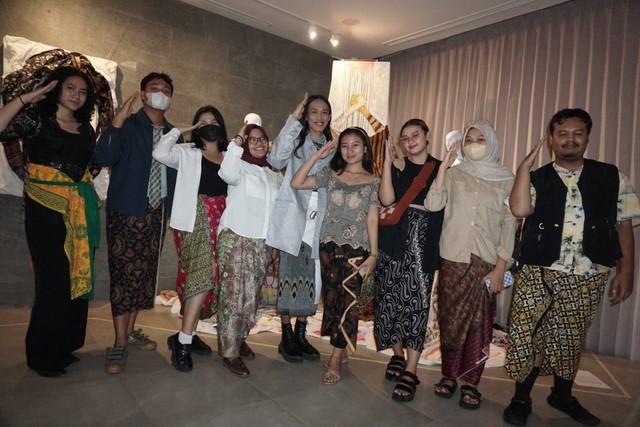 Komunitas Pemuda Berkain Surabaya (PBS). Foto: Amanah Nur Asiah/Basra