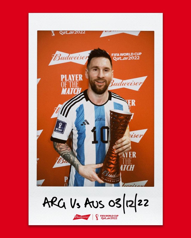 Lionel Messi dinobatkan sebagai Man of The Match di pertandingan Argentina vs Australia, pada babak 16 besar Piala Dunia 2022, Sabtu (2/12/2022). Foto: Twitter/@FIFAWorldCup