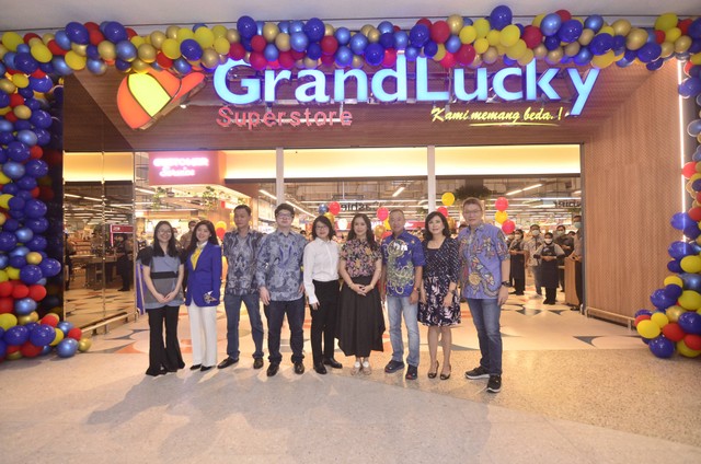 Pembukaan store baru supermarket Grand Lucky di PIK, Jakarta Utara (22/11/22). Foto: Grand Lucky