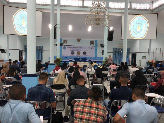 Suasana acara pembinaan karier dan kewirausahaan mahasiswa Universitas Hang Tuah Surabaya. dok