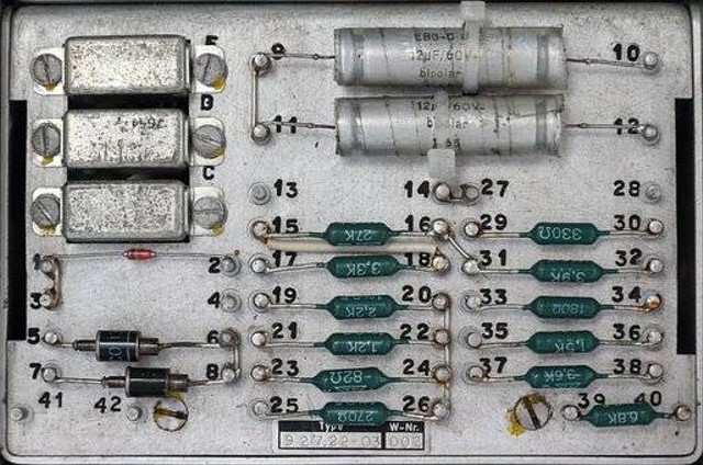 Ilustrasi dioda pada rangkaian elektronika. Foto: Pexels