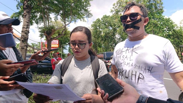 Ketua AJI Denpasar Eviera Sandy