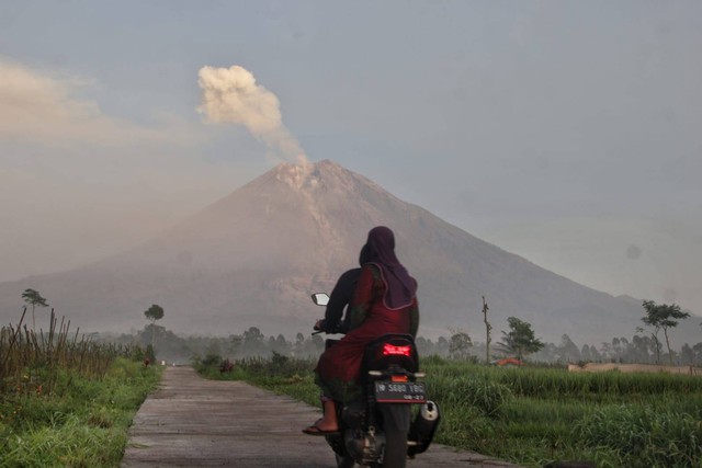 Foto: Kondisi Rumah Hingga Jembatan Sebelum Dan Sesudah Erupsi Gunung ...