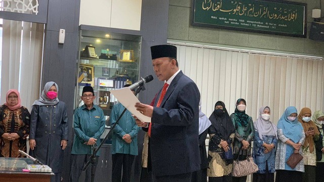 Rektor Unisma Prof Maskuri MSi saat kembali dilantik. Foto / Feni Yusnia