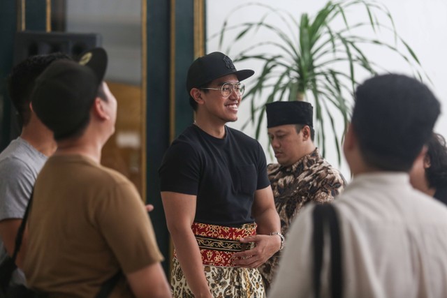 Putra bungsu Presiden Joko Widodo Kaesang Pangarep mengikuti gladi bersih pernikahan di Royal Ambarukmo, Sleman, DI Yogyakarta, Selasa (6/12/2022). Foto: Hendra Nurdiyansyah/ANTARA FOTO