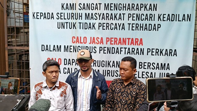 Sidang putusan cerai Roro Fitria dengan Andre Irawan, Pengadilan Agama Jakarta Selatan, Selasa (6/12/2022). Foto: Giovanni/kumparan