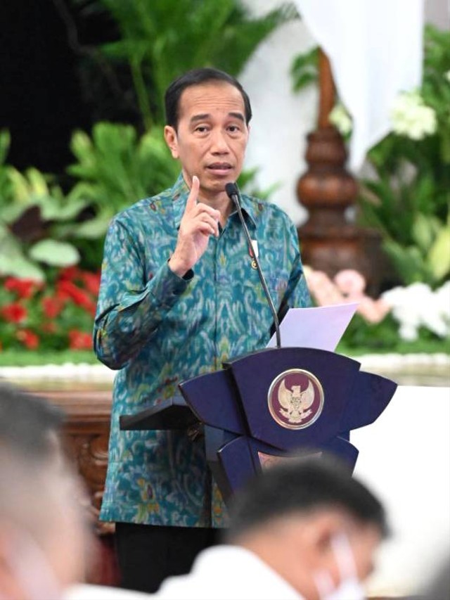 Presiden Jokowi menyampaikan sejumlah arahan pada Sidang Kabinet Paripurna, Istana Negara, Jakarta, Selasa (6/12/2022). Foto: Dok. Kris - Biro Pers Sekretariat Presiden