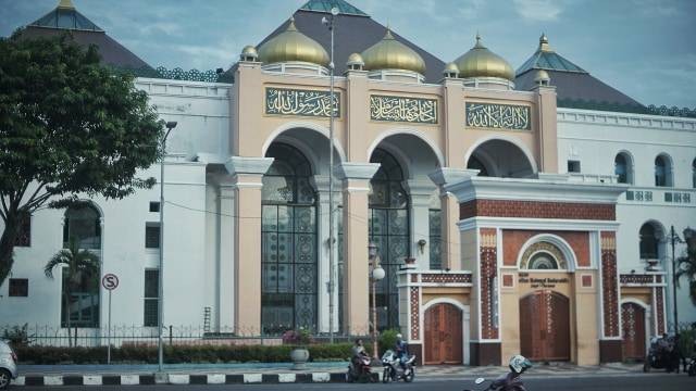 Masjid Agung Palembang. (foto: Ary Priyanto/Urban Id)