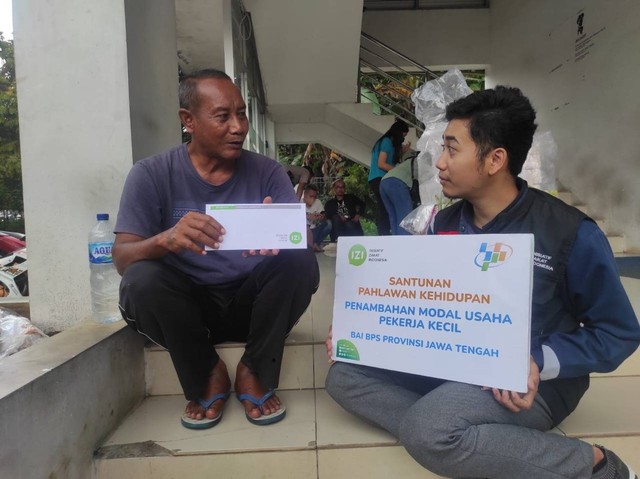 Sinergi BAI BPS Jawa Tengah - IZI Jateng Salurkan Santunan ke Pahlawan Kehidupan