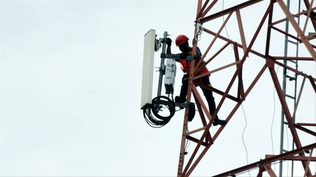 Ilustrasi tower Telkomsel. Foto: ANTARA FOTO/Yusran Uccang