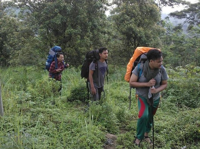 Pendakian Mistis di Gunung Anjasmoro: Masuk Hutan Keramat, Menuju Desa Terkutuk