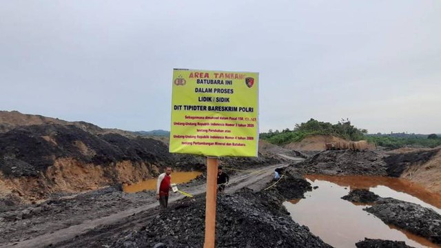 Barang bukti kasus tambang ilegal Ismail Bolong di Kalimantan Timur. Foto: Dok. Istimewa