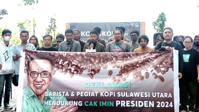 Komunitas kopi di Manado dukung Muhaimin Iskandar sebagai Presiden 2024. (foto: istimewa)