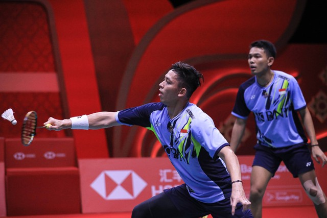 Ganda putra Indonesia, Fajar Alfian/Rian Ardianto, saat beraksi di BWF World Tour Finals 2022 di Nimibutr Arena, Bangkok, Thailand, Rabu (7/12).  Foto: Dok. PBSI