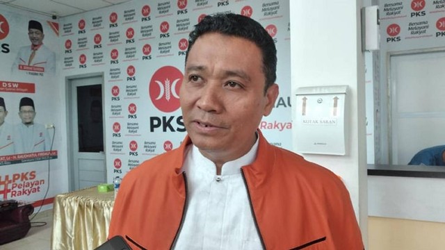 Ketua Fraksi Partai Keadilan Sosial (PKS) DPRD Riau, Markarius Anwar. (BAGUS PRIBADI/SELASAR RIAU)