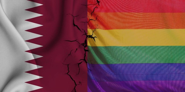 Bendera LGBT (kanan) yang ingin mengibar di Qatar. Foto : design pribadi (canva).