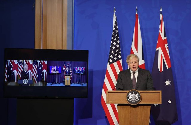 Boris Johnson saat melakukan pidato pembentukan AUKUS (Andrew Parsons/flickr)
