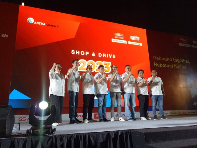 Perayaan 24 tahun Shop and Drive. Foto: Rizki Fajar Novanto/kumparan