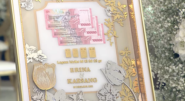 Mahar pernikahan Kaesang dan Erina Gudono. Foto: Youtube Presiden Joko Widodo