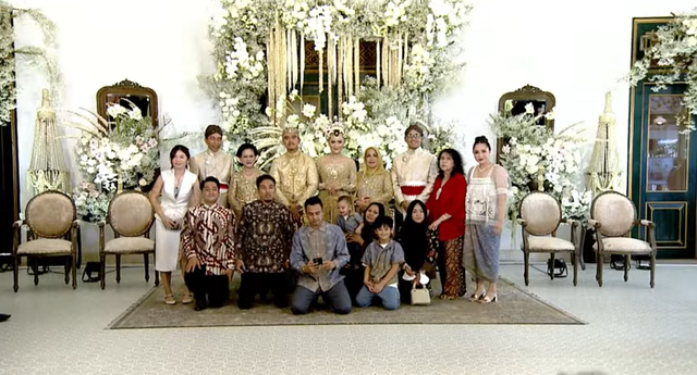 Raffi Ahmad hingga Desta hadiri pernikahan Kaesang-Erina. Foto: YouTube Presiden Joko Widodo