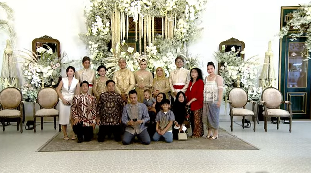 Raffi Ahmad hingga Desta di pernikahan Kaesang-Erina. Foto: YouTube Presiden Joko Widodo