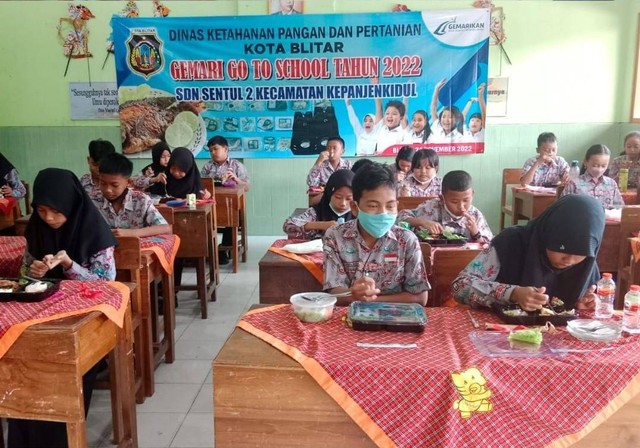 Suasana Gemari To School di SDN 2 Sentul Kepanjenkidul, Sumber: Pemkot Blitar