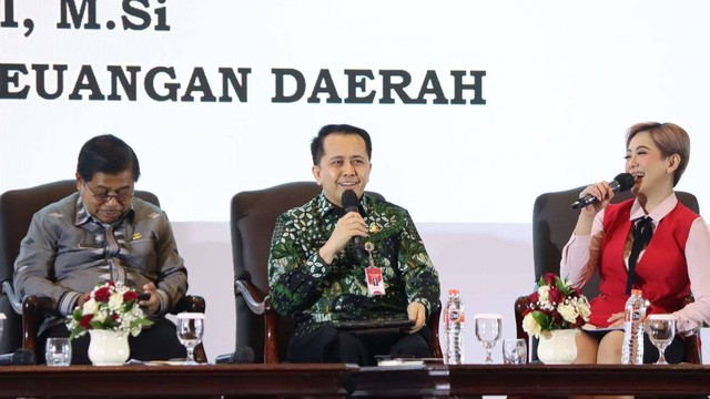 Dirjen Bina Keuda Kemendagri Agus Fatoni saat soft launching SIPD sebagai Aplikasi Umum bagi Pemerintah Daerah dan Bincang Strategi Nasional Pencegahan Korupsi (Stranas PK) di Hotel Bidakara, Jakarta, Sabtu (10/12/2022). Foto: Kemendagri