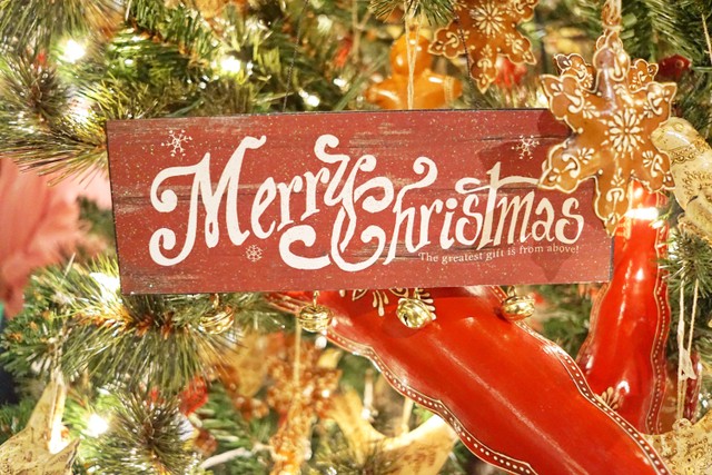 Ucapan Selamat Datang Ibadah Natal, Foto Hanya Ilustrasi: Unsplash/Robert Linder