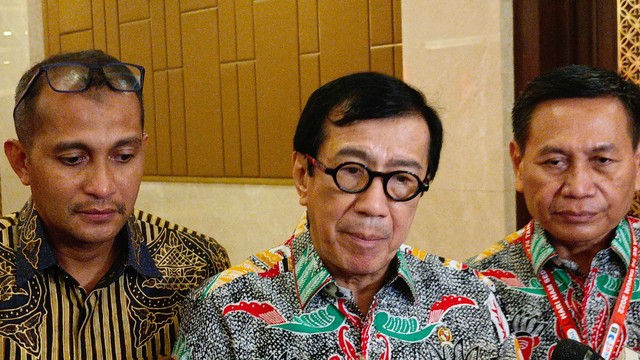 Menkumham Yasonna H Laoly Usai Hadiri Acara HAM Sedunia di Hotel Sultan, Jakarta, Senin (12/12/2022). Foto: Aprilandika Pratama/kumparan