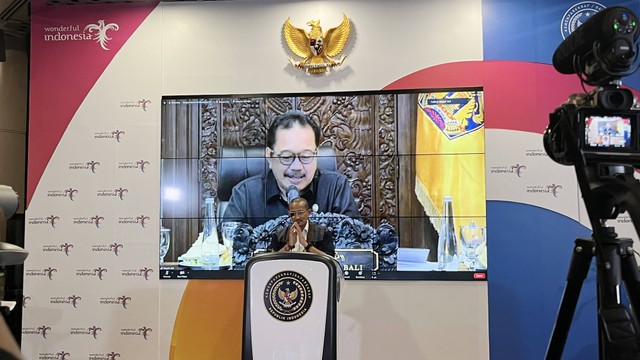 Weekly Brifieng with Sandiaga Uno di Gedung Sapta Pesona, Jakarta, Senin (12/12). Foto: Anggita Aprilyani/kumparan