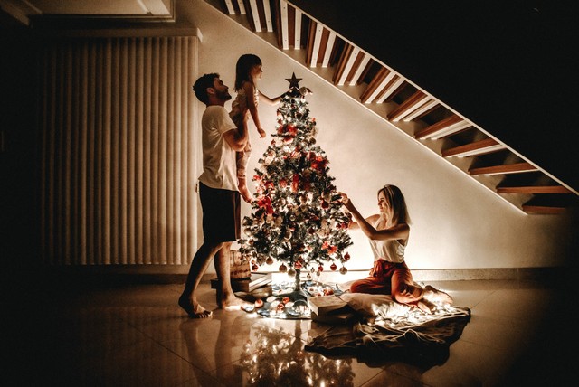 Ilustrasi Ucapan Hari Natal untuk Kawan Terkasih. Foto: Unsplash/Jonathan Borba.