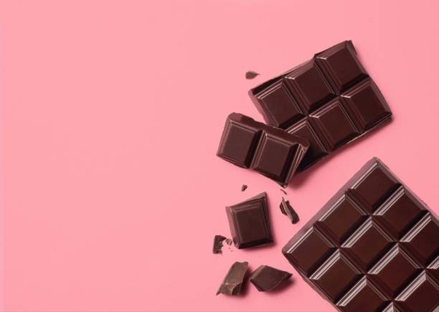 Ilustrasi coklat batangan untuk kue. Foto: Pexels