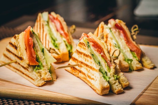 Ilustrasi sandwich dengan kalori susu kental manis. Foto: Shutterstock
