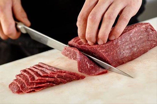 Ilustrasi Cara Memotong Daging yang Benar                Foto:Unsplash