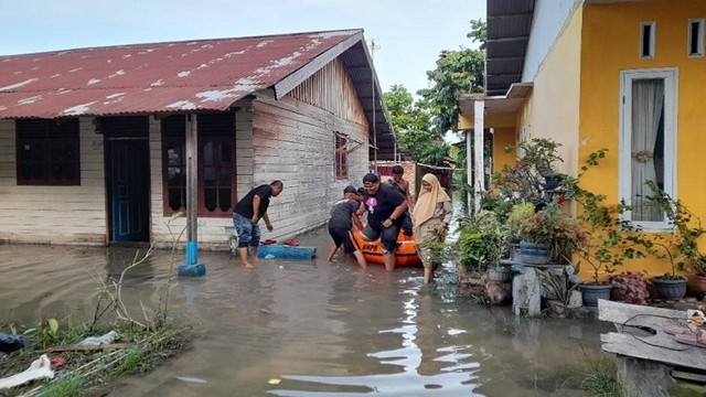 Kawasan terdampak banjir di Kelurahan Sukamulya, Kecamatan Sail, Kota Pekanbaru. (LARAS OLIVIA/SELASAR RIAU)