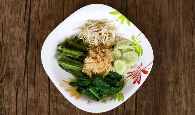 Ilustrasi Urap Kelapa. Foto: Shutterstock