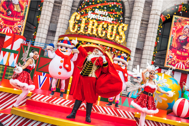 Ada banyak pertunjukkan spektakuler hingga penginapan berfasilitas mewah dan nyaman di Resorts World Sentosa untuk merayakan momen Natal dan Tahun Baru kamu bersama keluarga. Foto: dok. Resorts World Sentosa