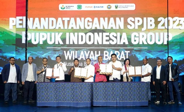 PT Pupuk Indonesia Salurkan Pupuk Bersubsidi 9 Juta Ton Tahun 2023