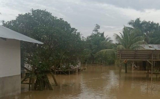 100 Rumah Warga Di Dua Kabupaten Aceh Terendam Banjir | Kumparan.com