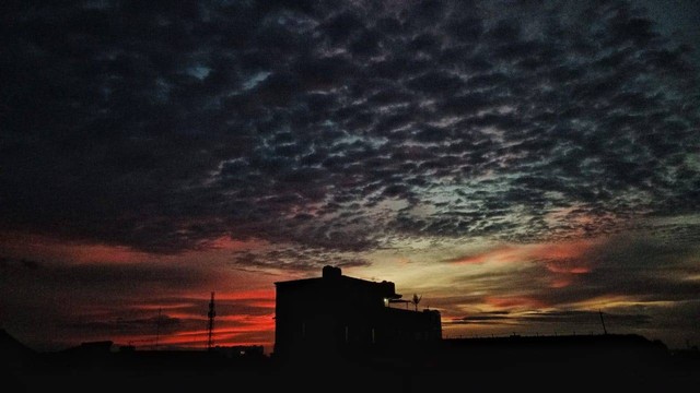 Langit Arab Saudi. Dok. Karya Pribadi Resi