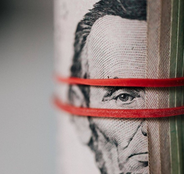 this money staring at you https://www.pexels.com/id-id/pencarian/ekonomi