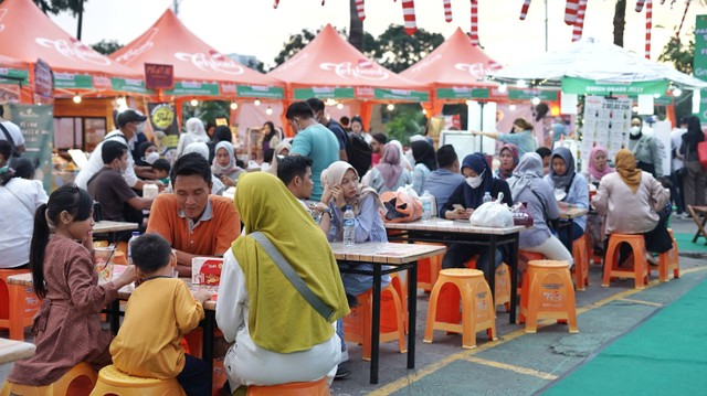 Foto: Kemeriahan Palembang Street Food Festival 2022 | kumparan.com