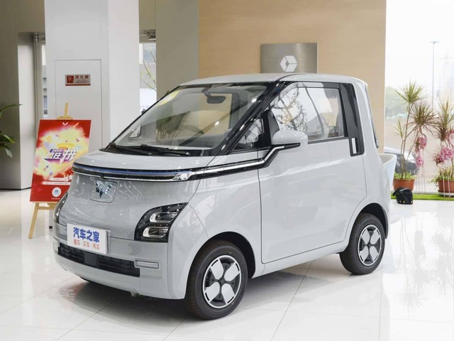 Wuling Air ev versi 2 penumpang di China. Foto: Car News China